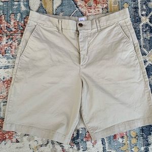 Mens Gap khaki shorts 10” 34 waist